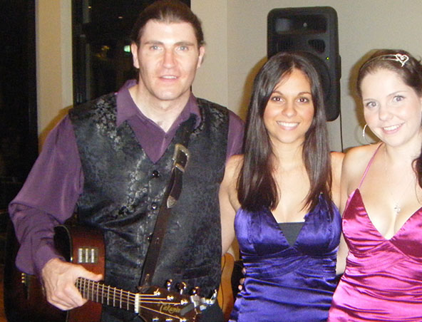 Darren Singer Soloist Brisbane - Musicians Entertainers